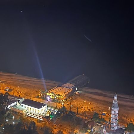 Апартаменти Orbi City Panorama Батумі Екстер'єр фото